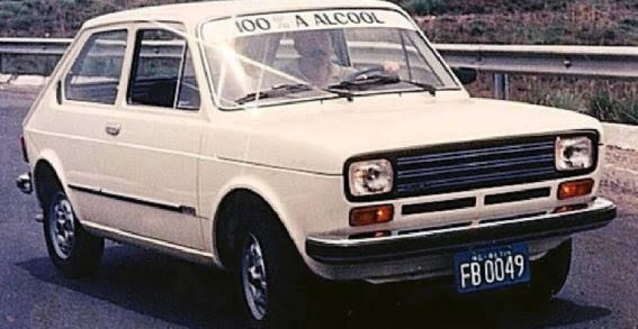 Fiat 147, o primeiro carro a álcool produzido em série no país